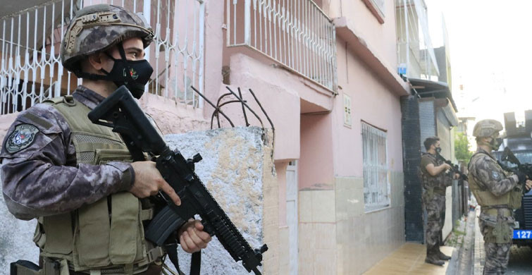 Adana'da Suç Örgütlerine Düzenlenen Operasyonda 11 Kişi Gözaltına Alındı