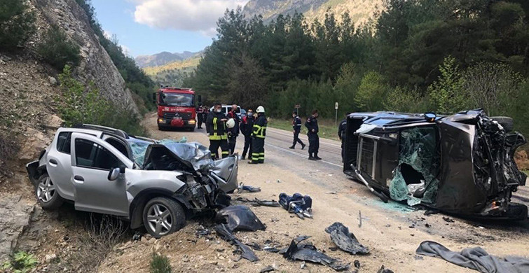Adana’da Trafik Kazasında 3 Kişi Hayatını Kaybetti