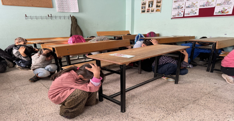 AFAD, Diyarbakır'da köy okullarında bilinçlendirme çalışmalarını sürdürüyor