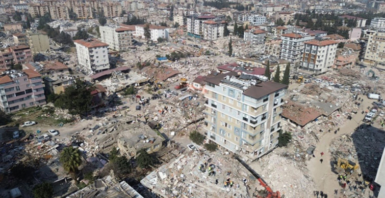 AFAD Müdürü yaşanan artçıları olağan dışı bir durum olarak tanımladı: 4 dakikada bir yaşanıyor