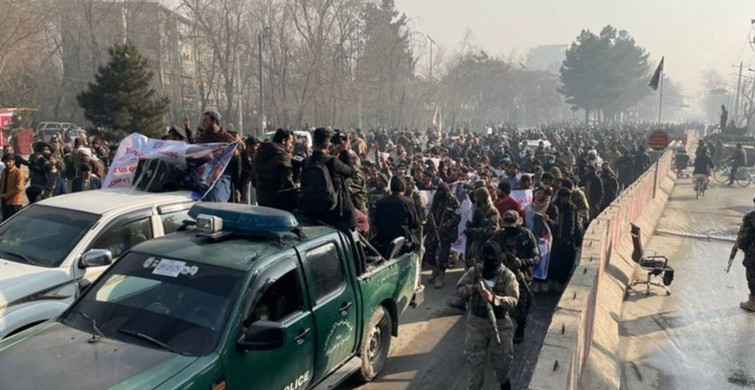 Afganistan'ın Başkenti Kabil'de Protesto: ABD ve BM Aleyhine Protesto Düzenlendi!