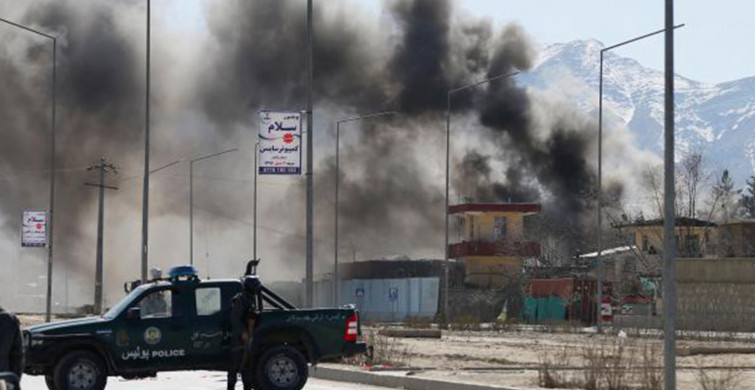 Afganistan'ın Kuzeyindeki Belh İlçesinin Kontrolünü Taliban Ele Geçirdi