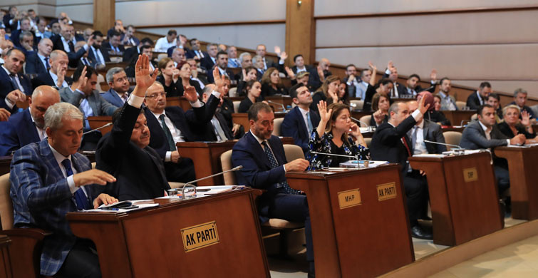 Ahmet Rasim Yücel: Terörist Kitabının İBB Raflarında Satılması Aymazlık