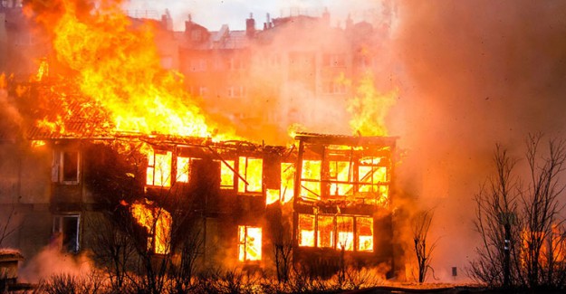 Ahşap Evde Yangın, 7 Çocuk Hayatını Kaybetti
