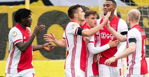 Ajax 13 Gol İle Tarihe Geçti