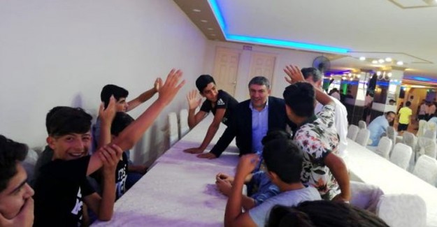 AK Partili Dilovası Belediye Başkanı Hamza Şayir  Makam Aracını Sattı