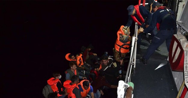 Akdeniz'de En Az 40 Sığınmacı Boğularak Öldü