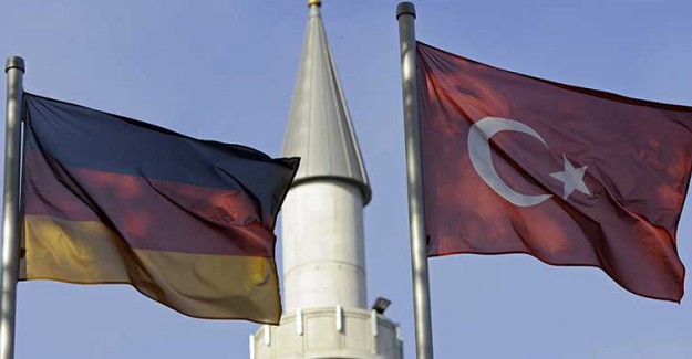 Almanya Artık Türkiye'den İmam Almama Kararı Verdi 