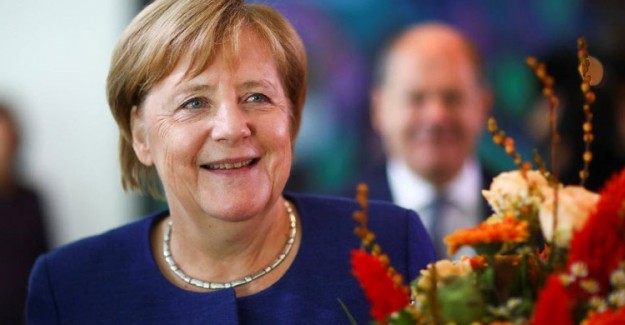 Almanya Lideri Merkel'den Küstah Türkiye Açıklaması!