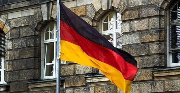 Almanya'da Rehine Krizi! Silah Sesleri Herkesi Korkuttu