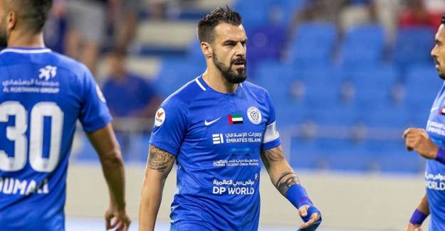 Alvaro Negredo, Cadiz'e İmza Attı!