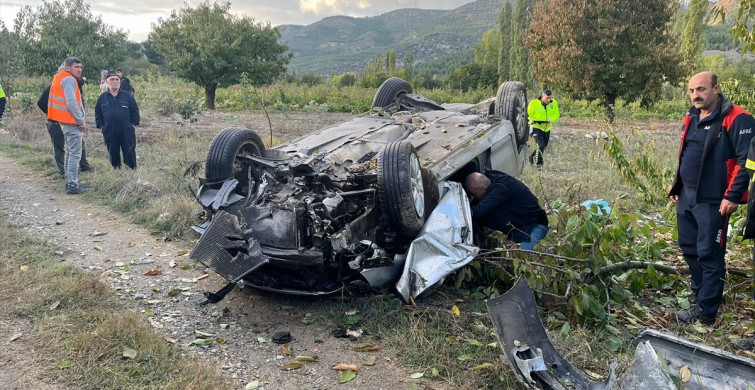 Amasya'da Otomobil Kazası: 1 Ölü, 2 Yaralı