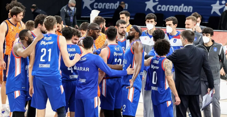 Anadolu Efes, Alba Berlin ile oynayacağı EuroLeague karşılaşmasına play-off katılımını garantilemek adına çıkıyor