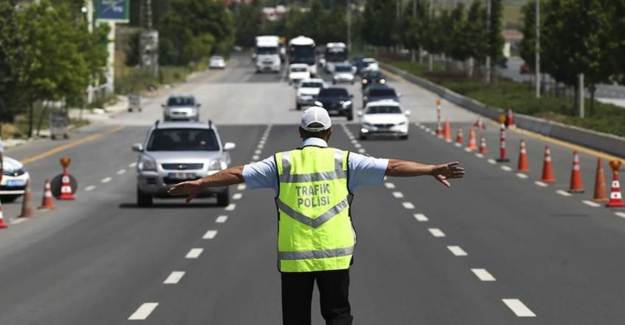 Ankara'da 30 Ağustos Kutlamaları Sebebiyle Bazı Yollar Trafiğe Kapatılacak