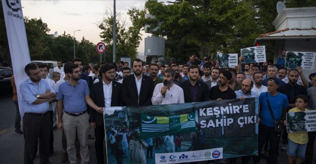 Ankara'da Hindistan Yönetimi Protesto Edildi