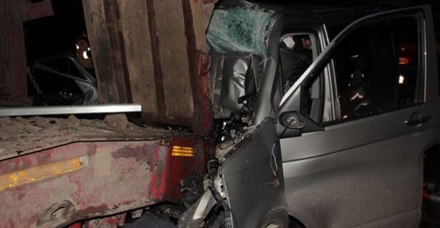 Ankara'daki Trafik Kazasında 6 Kişi Hayatını Kaybetti