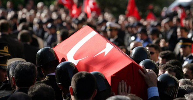 Ankara'nın Polatlı İlçesinde Zırhlı Aracın Altında Kalan Asker Şehit Oldu