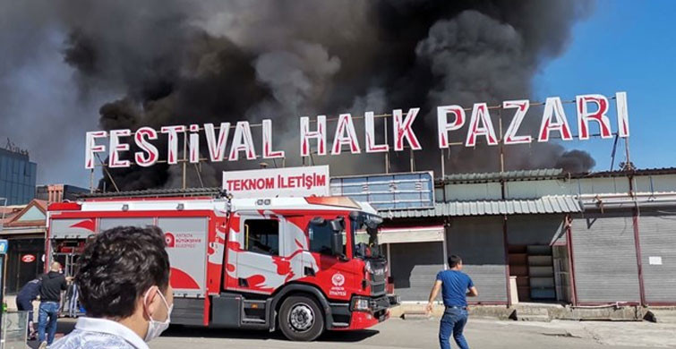 Antalya Festival Pazarı'nda Yangın