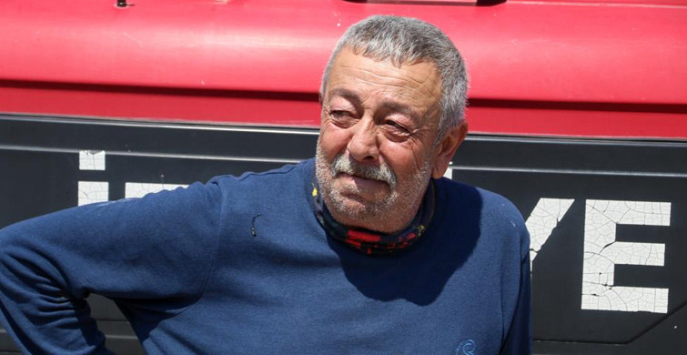 Antalya’da Ekmek Teknesi Kül Olan Sürücü, Gözyaşlarını Tutamadı