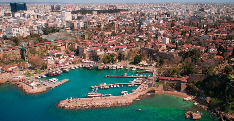 Antalya'da Yabancılara Konut Satış Rekoru!