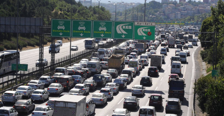 Araç sahipleri dikkat: İstanbul’da 30 Ağustos sebebiyle bazı yollar kapatılacak