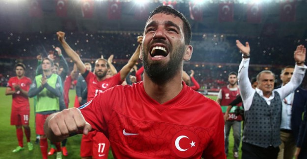 Arda Turan: Gerekirse Galatasaray'da  Bedavaya Oynarım