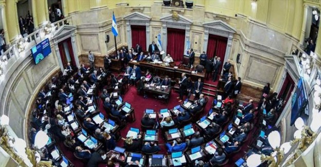 Arjantin'de Senatörlerin Ve Milletvekillerin Maaşları Durduruldu