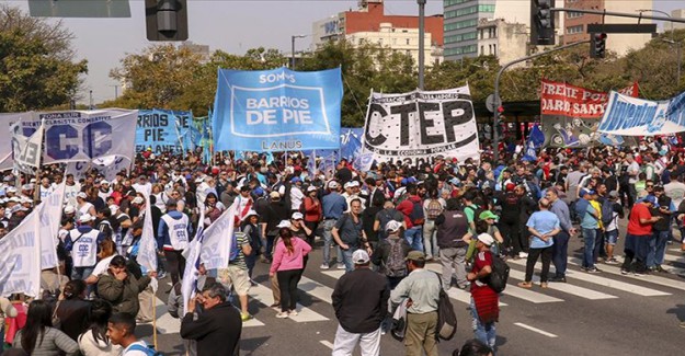 Arjantin'de Zam İçin Protesto