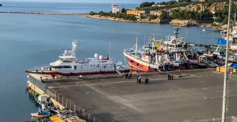 Arnavutluk’taki Düzensiz Göçmenler İtalya’ya Geri Gönderildi