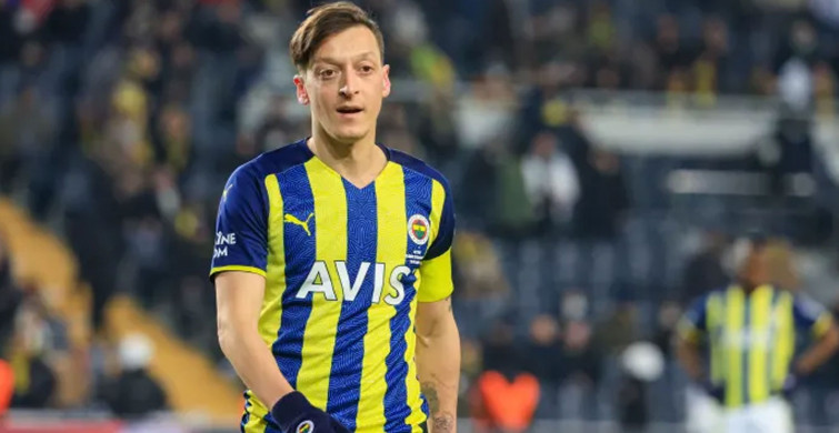 Arsenal'ın futbolcusu Martin Odegaard'dan Fenerbahçeli Mesut Özil hakkında dikkat çeken sözler!