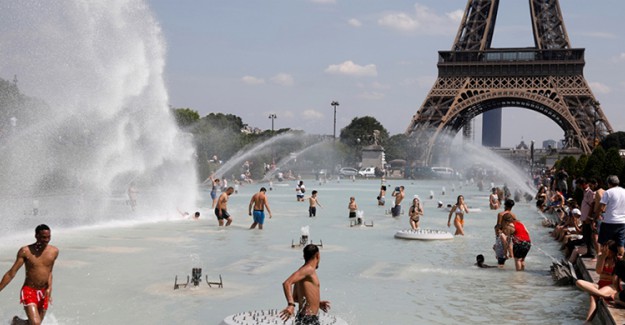 Avrupa'da Sıcak Havalar Kavuruyor: Fransa'da Kırmızı Alarm Verildi