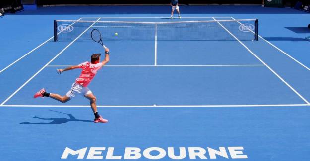 Avustralya Açık Tenis Turnuvasında Koronavirüs Krizi