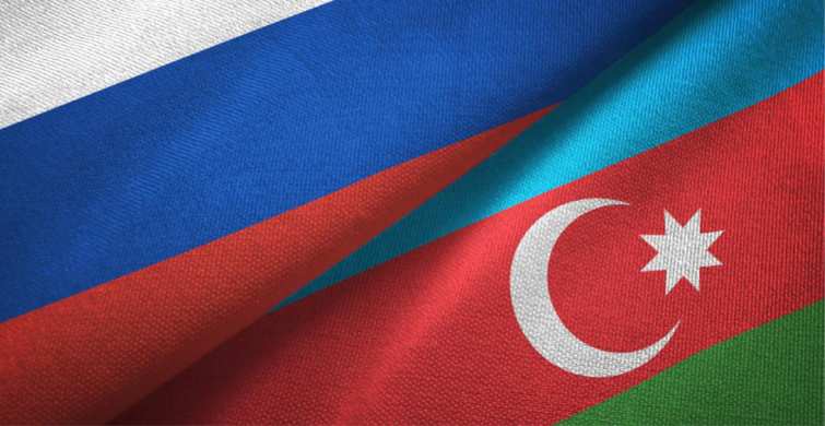 Azerbaycan'dan Rus vatandaşları için 'vize' kararı