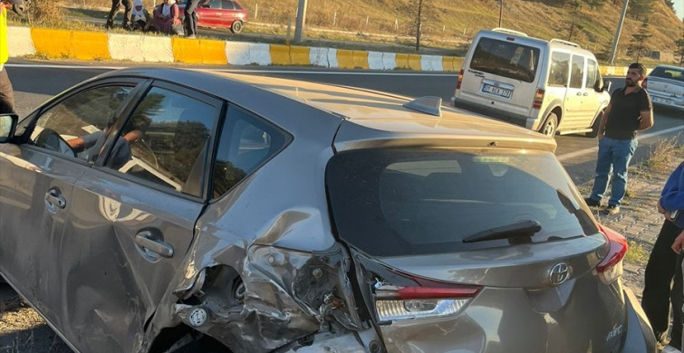 Ağrı'da Trafik Kazası: 1 Bebek ile 8 Yaralı