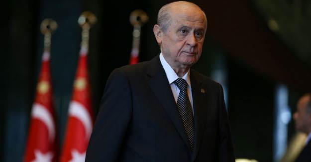 Bahçeli'den Türk Bayrağının Yakılmasına Tepki