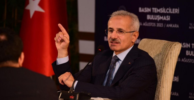 Bakan Uraloğlu: Siber Saldırılardan Korunmak İçin Yerli ve Milli Ürünlerle Çalışıyoruz