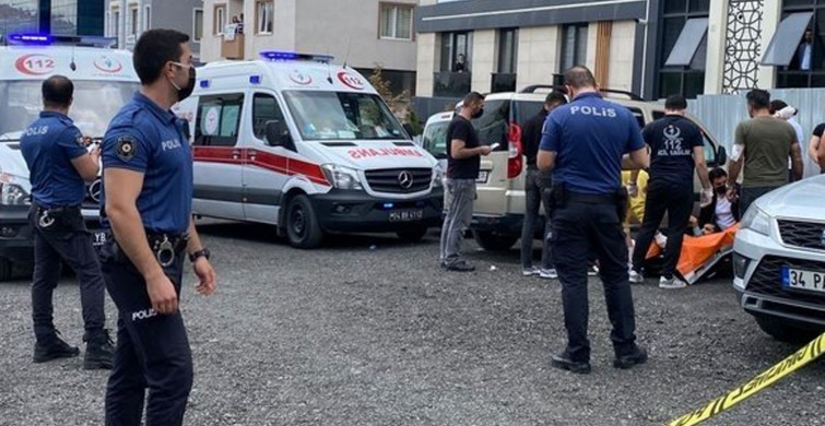 Bakırköy Adliyesi'nde Silah Sesleri: 2 Kişi Yaralandı
