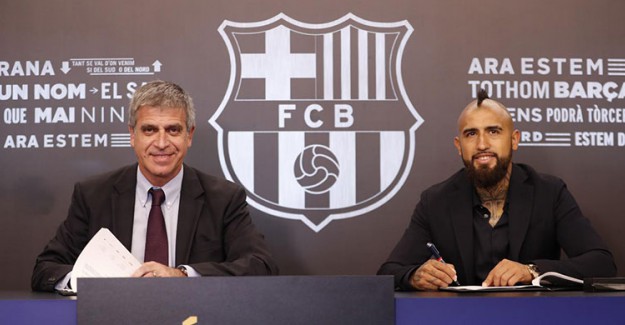 Barcelona Vidal'le İmzaladı!