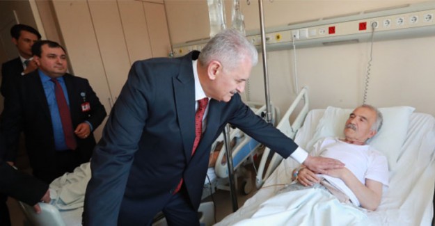 Başbakan Binali Yıldırım'dan Hasta Ziyareti