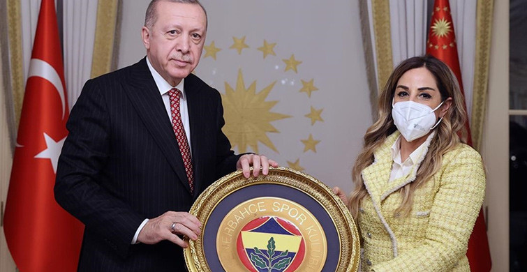 Başkan Erdoğan Vahdettin Köşkü'nde Voleybolcuları Kabul Etti