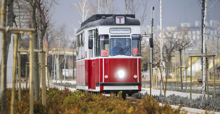 Başkent Millet Bahçesi Yoğun İlgi Gören Nostaljik Tramvaylarıyla Gündeme Geldi