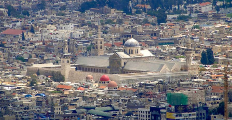 Başkent Şam'da sokağa çıkma yasağı ilan edildi