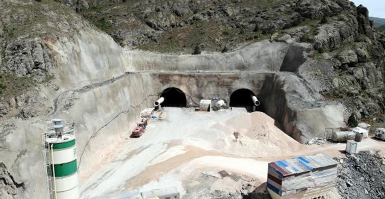 Bayburt-Gümüşhane Kara Yolundaki Vauk Tüneli'nde Son Durum