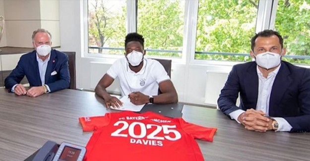 Bayern Münih, Davies ile 2025’e Kadar Devam Kararı Aldı!