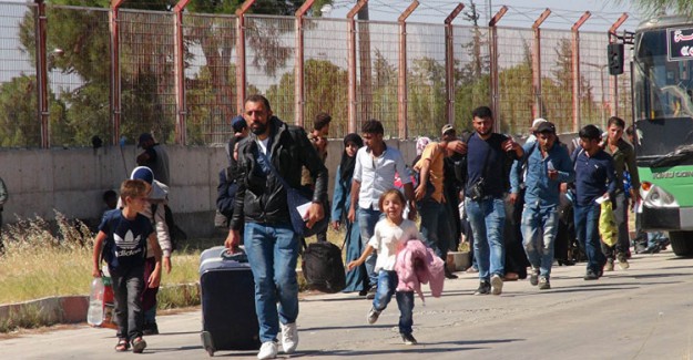 Bayram İçin Ülkelerine Giden Suriyelilerin Dönüşü Başladı