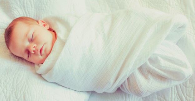 Bebeği Kundaklamak Kalça Çıkıklığına Neden Olur mu? Kalça Çıkıklığı Nasıl Anlaşılır?