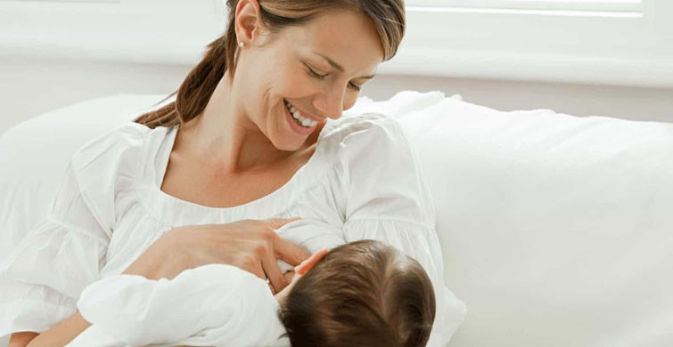 Bebeğinize Verebileceğiniz En Güzel Hediye: Anne Sütü