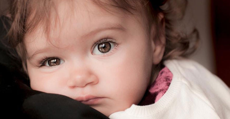 Bebeklerde Göz Rengi Ne Zaman Değişir?
