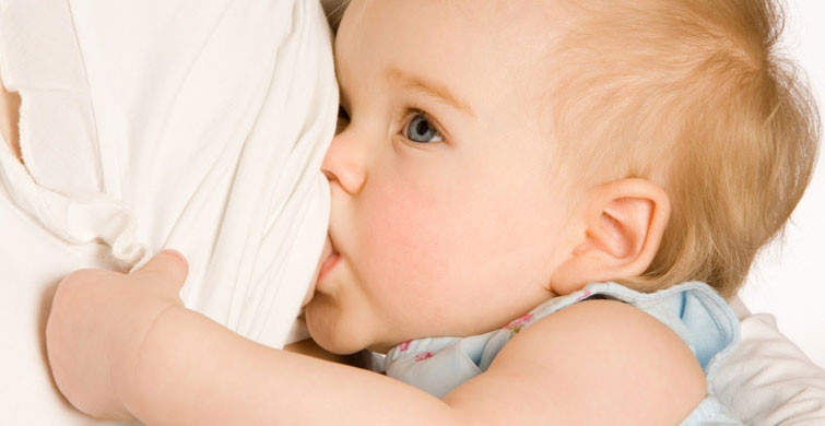 Bebeklerin Kaç Yaşına Kadar Emzirilmesi İdealdir?
