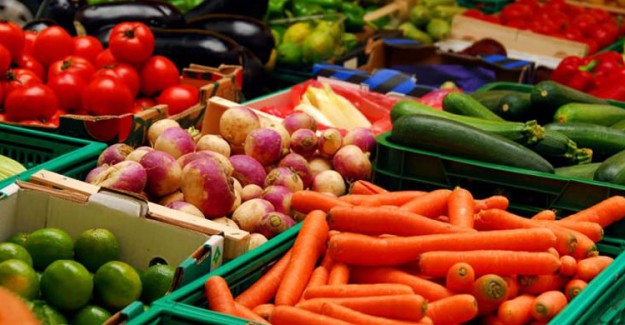 Belediyeler Haftaya Meyve ve Sebze Satmaya Başlayacak